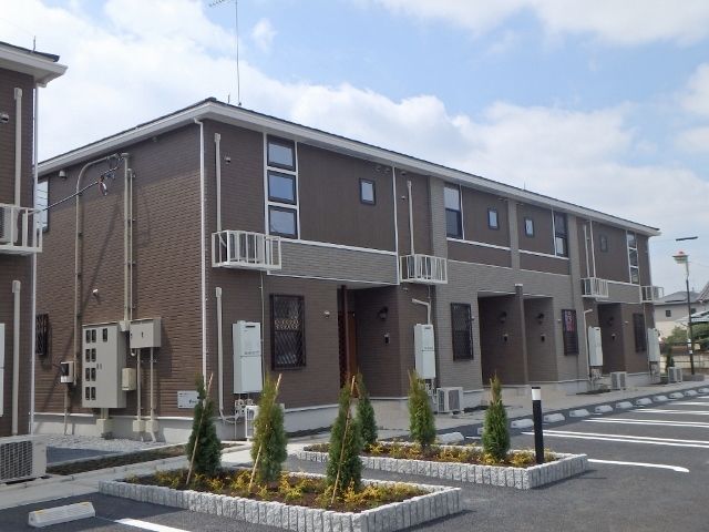 ��錧����s�厚����̃A�p�[�g�̌����O��