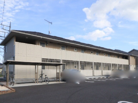 ����E�}���G���A�̃N���[�W��