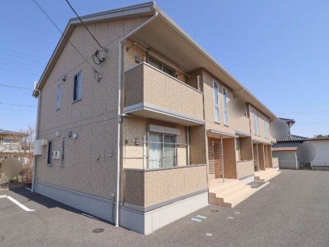 ��錧����s�厚����̃A�p�[�g�̌����O��