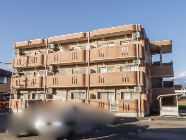 �Ȗ،��Ȗ؎s��{���̃}���V�����̌����O��
