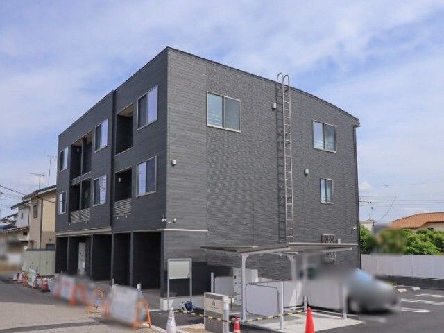 �Ȗ،�����s�w���T���ڂ̃A�p�[�g�̌����O��